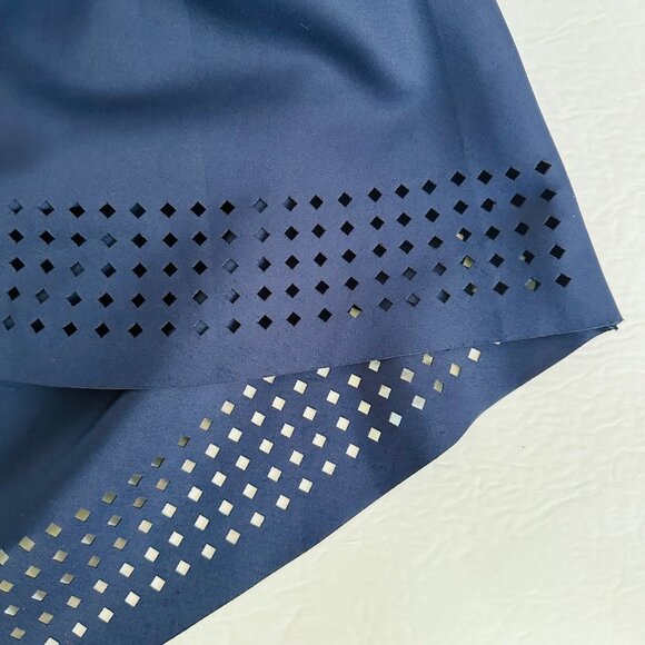 LILLY PULITZER LASER CUT SCUBA HIGH LOW HALTER AURELIE MIDI DRESS NAVY - Picture 6 of 10